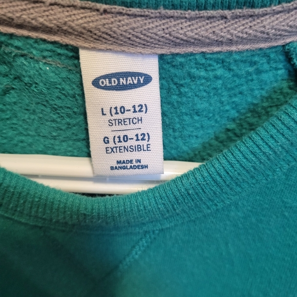 Boys Old Navy Sweather - Picture 4 of 4